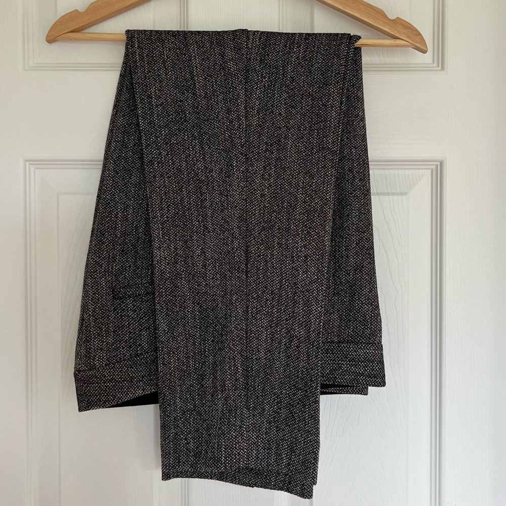Ann Taylor Pant, Size 8, dark grey